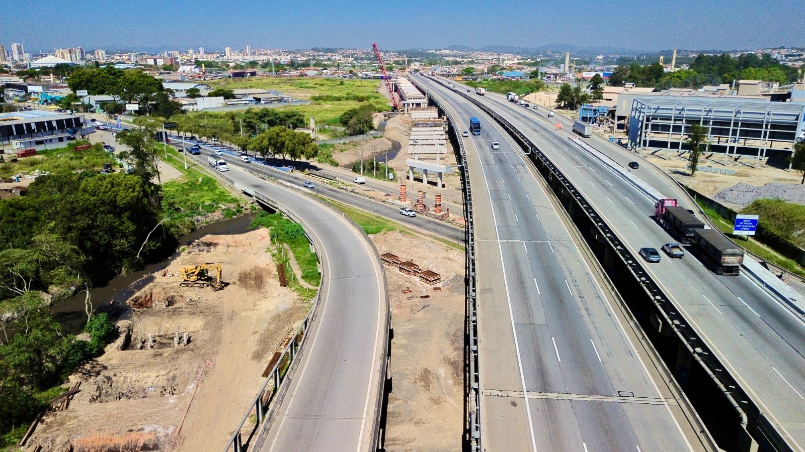 SP-066 terá interdição para içamento de vigas do Complexo Viário do Alto Tietê nesta semana